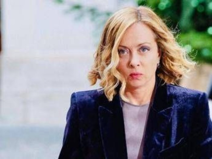 Minacce social a figlia Meloni, prof autore del post scrive alla premier: "Vorrei chiederle scusa di persona" Minacce social a figlia Meloni, prof autore del post scrive alla premier: "Vorrei chiederle scusa di persona"