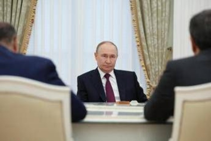 Iran, Putin vede Araghchi: "Aggressione ingiustificata"