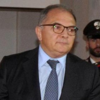 Mafia, la denuncia di de Lucia: "Sistema carcerario non funziona. Boss continuano a comandare" Mafia, la denuncia di de Lucia: "Sistema carcerario non funziona. Boss continuano a comandare"