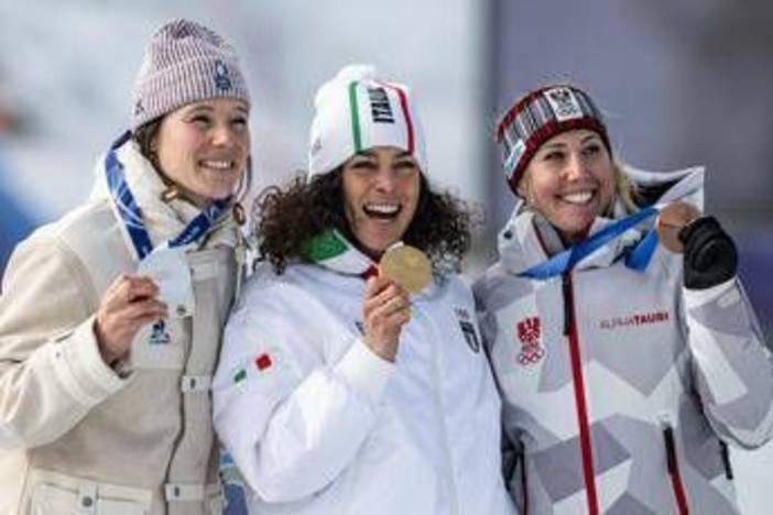 Il paradosso della 'rule 40' alle Olimpiadi: tutela il Cio per gli sponsor, penalizza gli atleti