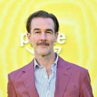 Van Der Beek, la famiglia è sul lastrico: Hollywood raccoglie oltre 2 milioni di dollari Van Der Beek, la famiglia è sul lastrico: Hollywood raccoglie oltre 2 milioni di dollari