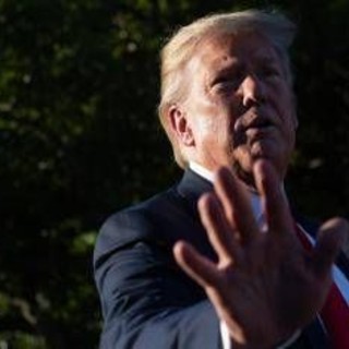 Caso Espstein, Nyt: "Dai documenti sparite accuse di una donna a Trump"