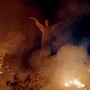 Fiamme lambiscono statua Cristo a Maratea. Bardi: ''Attacco a simbolo Basilicata nel mondo, punire responsabili dello scempio''