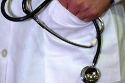 Lavoro e malattia, orari e controlli: come funzionano le visite mediche