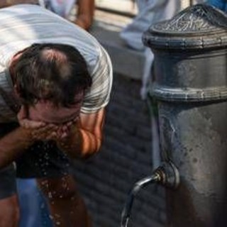 Escalation di afa sull'Italia, oggi 16 città in massima allerta caldo