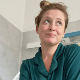 Alice Mangione ricoverata in ospedale, come sta la comica: "Pensavo fosse una cistite" Alice Mangione ricoverata in ospedale, come sta la comica: "Pensavo fosse una cistite"