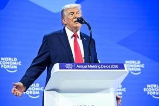 Trump e la gaffe a Davos, Groenlandia diventa Islanda Trump e la gaffe a Davos, Groenlandia diventa Islanda