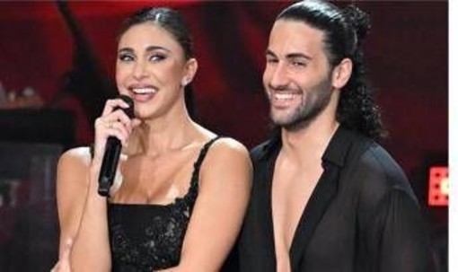 Ballando, Belen incanta: "Milly trovami marito". Poi il botta e risposta con Lucarelli