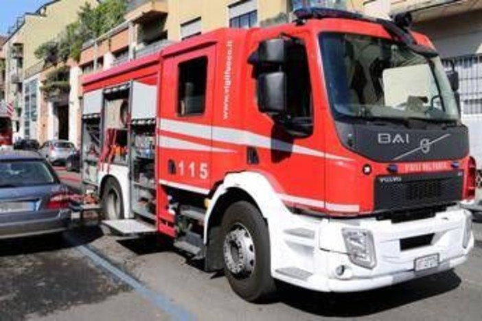 Roma, crolla palazzina abbandonata a Morlupo: si cerca una persona