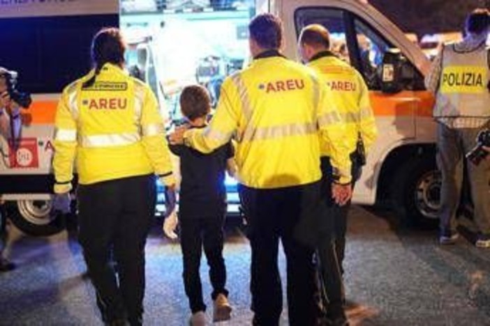 "In Italia potrò guarire": il video di Adam che sogna un maxi cubo di Rubik "In Italia potrò guarire": il video di Adam che sogna un maxi cubo di Rubik