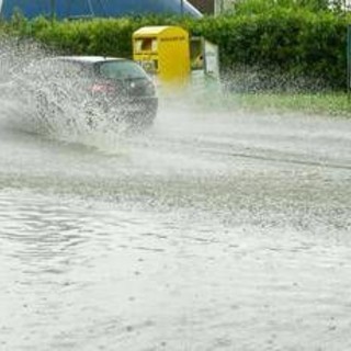 Allerta meteo arancione in Toscana, domani scuole chiuse in vari comuni Allerta meteo arancione in Toscana, domani scuole chiuse in vari comuni