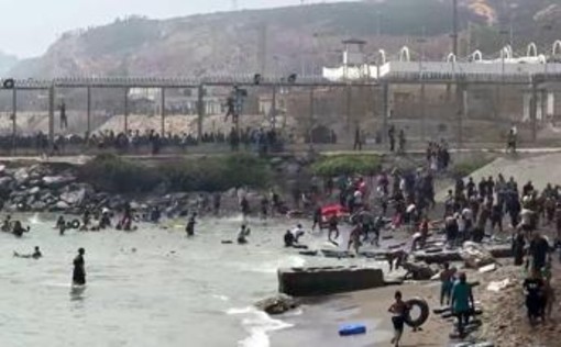 Ex ministro Gb: "Errore Spagna con sanatoria sui migranti, Londra sostenga l'Italia su Schengen" Ex ministro Gb: "Errore Spagna con sanatoria sui migranti, Londra sostenga l'Italia su Schengen"