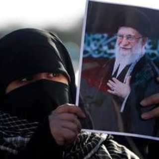 Iran, chi guida il Paese dopo l'uccisione di Khamenei: le 4 figure chiave