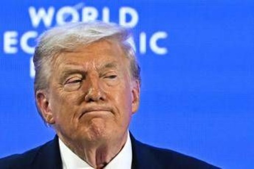 Trump e la pazza idea, 1 milione di dollari a ogni abitante della Groenlandia