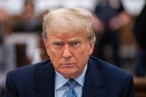 Trump e il caso Epstein: &quot;Pubblicate tutto il materiale del Grand Jury&quot;