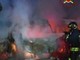 Sette furgoni di una ditta di consegne in fiamme a Fiumicino, indagini polizia Sette furgoni di una ditta di consegne in fiamme a Fiumicino, indagini polizia