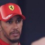 Hamilton difende Vasseur: "E' la persona giusta, puntate il dito su chi è più in alto"
