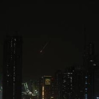 Iran, manager bloccato a Milano: "A Dubai c'è la mia famiglia, missili in area dove viviamo" Iran, manager bloccato a Milano: "A Dubai c'è la mia famiglia, missili in area dove viviamo"