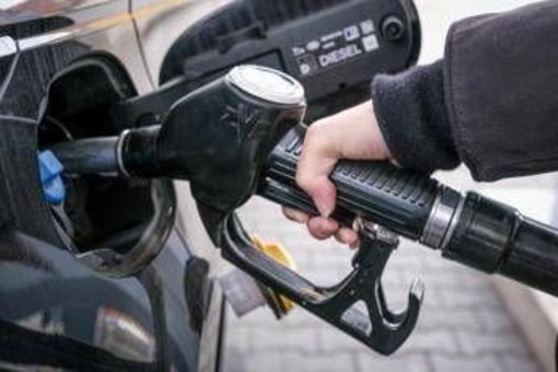 Da rialzo carburanti impatto di 30 milioni al mese per trasporto pubblico locale Da rialzo carburanti impatto di 30 milioni al mese per trasporto pubblico locale