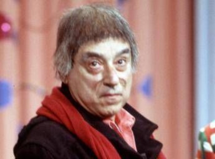 Oreste Lionello, morto il figlio Davide: travolto da metro a Roma. La sorella: "Ucciso dal male di vivere" Oreste Lionello, morto il figlio Davide: travolto da metro a Roma. La sorella: "Ucciso dal male di vivere"