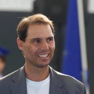 Rafa Nadal scende in campo… con un calice in mano: nasce 'El Tenista', il vino del campione