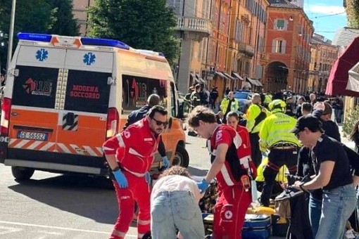 Modena, restano gravi quattro feriti, Mattarella e Meloni gli faranno visita Modena, restano gravi quattro feriti, Mattarella e Meloni gli faranno visita