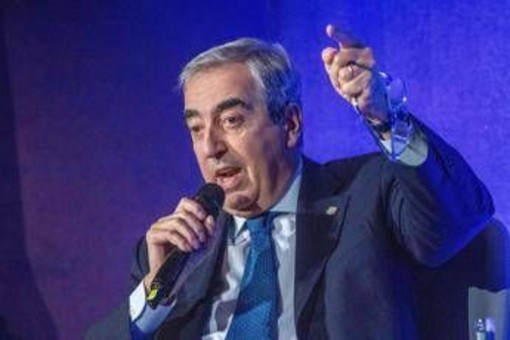Referendum, l'ironia di Gasparri sui social: "Io sto con Gratteri e Di Matteo, per questo voto sì"