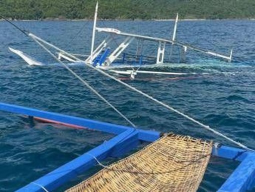 Filippine, affonda barca: salve nove turiste italiane