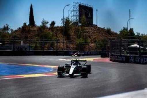 Gp Madrid, è caos virtual safety car: sosta a sorpresa di Antonelli, Norris perde il comando del Gran Premio Gp Madrid, è caos virtual safety car: sosta a sorpresa di Antonelli, Norris perde il comando del Gran Premio