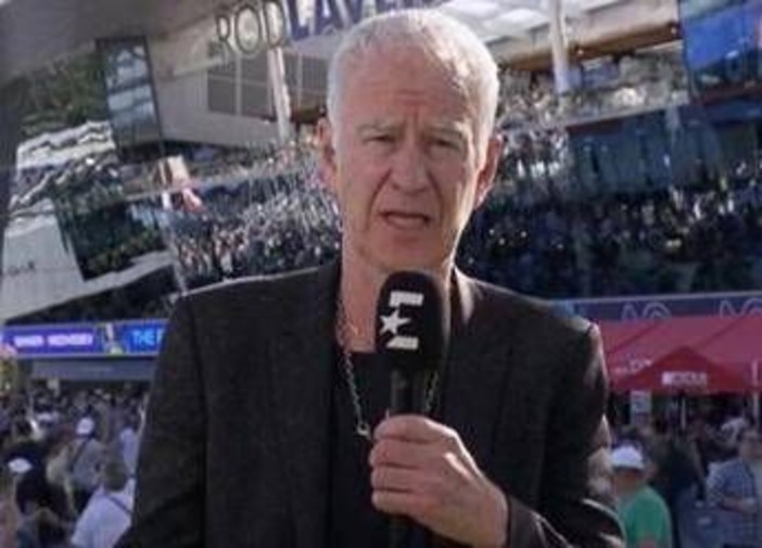 Australian Open, McEnroe vede Djokovic e si deprime: "Io facevo schifo" Australian Open, McEnroe vede Djokovic e si deprime: "Io facevo schifo"