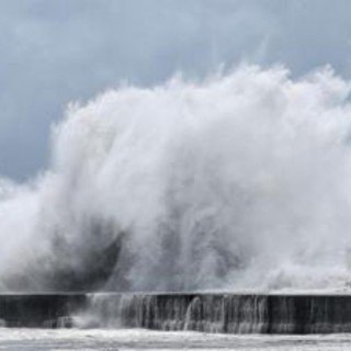 Taiwan, in arrivo il tifone Bavi: evacuate centinaia di persone Taiwan, in arrivo il tifone Bavi: evacuate centinaia di persone