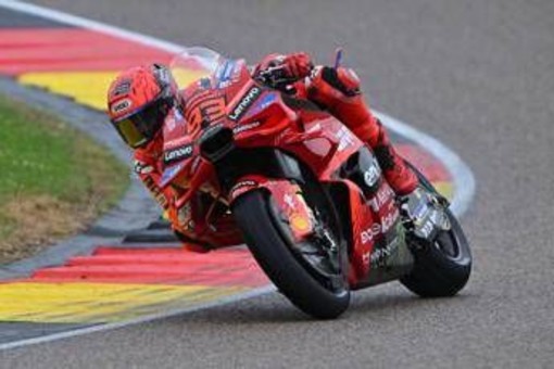 MotoGp, Marquez domina in Germania. Secondo il fratello Alex, poi Bagnaia MotoGp, Marquez domina in Germania. Secondo il fratello Alex, poi Bagnaia