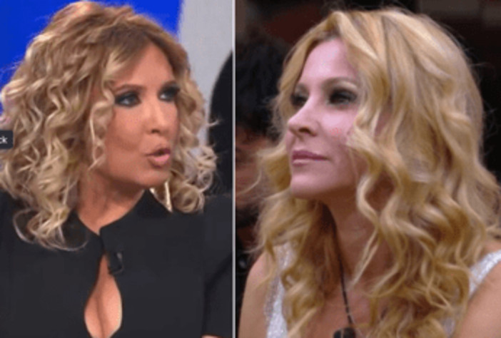 Gf Vip, Selvaggia Lucarelli: "Adriana Volpe la comodina della casa" Gf Vip, Selvaggia Lucarelli: "Adriana Volpe la comodina della casa"
