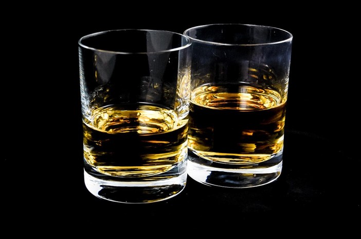Whisky: aumentano le vendite online