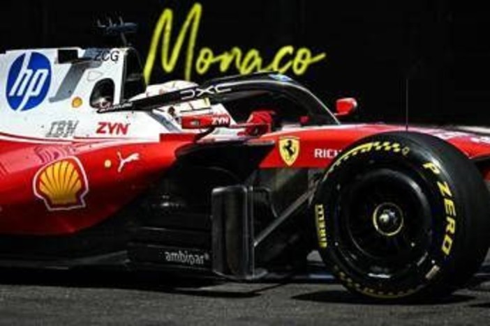 Leclerc, furia contro Ferrari: "Perché sono entrato ai box?". E prende il muro