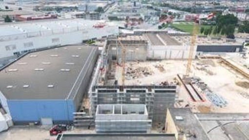 Fiere, Ieg: a Vicenza le prime mura perimetrali del nuovo padiglione Fiere, Ieg: a Vicenza le prime mura perimetrali del nuovo padiglione