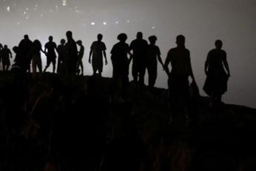 Crisi migranti a Ceuta, 67 morti. Sanchez scrive a Ue e chiede vertice tra ministri dell'Interno Crisi migranti a Ceuta, 67 morti. Sanchez scrive a Ue e chiede vertice tra ministri dell'Interno