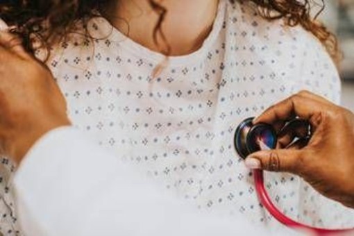 Pertosse, aumentano i casi in Italia: "Malattia altamente contagiosa"