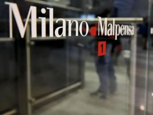 Malore per comandante aereo, atterraggio d'emergenza a Malpensa Malore per comandante aereo, atterraggio d'emergenza a Malpensa