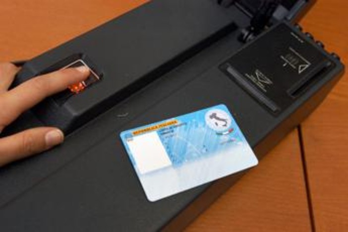 Carta d'Identità Elettronica al posto dello Spid? Come utilizzarla e come recuperare Pin e Puk Carta d'Identità Elettronica al posto dello Spid? Come utilizzarla e come recuperare Pin e Puk