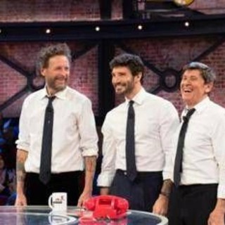 Affari Tuoi, stasera puntata speciale con Jovanotti e Morandi