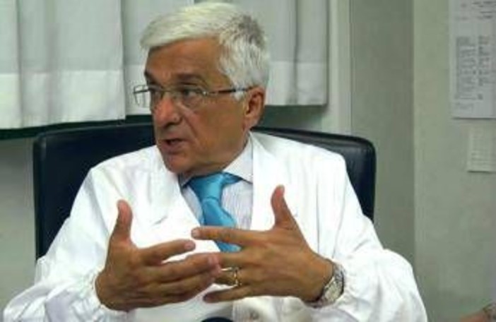 Il cardiochirurgo Chiariello: "Operai Papa Ratzinger in gran segreto, fu un’emozione fortissima" Il cardiochirurgo Chiariello: "Operai Papa Ratzinger in gran segreto, fu un’emozione fortissima"