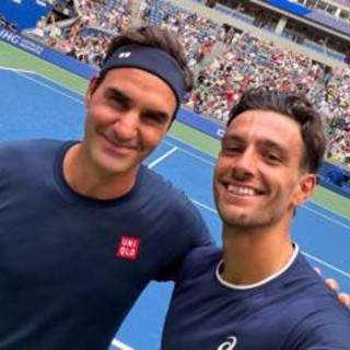 Musetti, allenamento show con Federer a New York: "Onorato di aver condiviso il campo con il re"