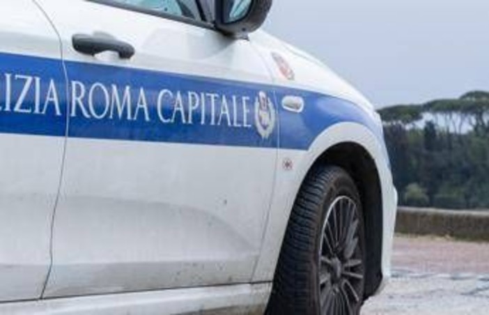 Scontro tra due moto a Roma, morti due ragazzi di 22 anni