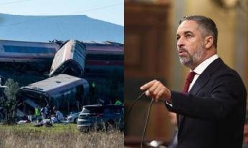 Spagna, il leader di Vox dopo l'incidente ferroviario: "Stop campagna elettorale? Siamo politici, non pagati per piangere a funerali" Spagna, il leader di Vox dopo l'incidente ferroviario: "Stop campagna elettorale? Siamo politici, non pagati per piangere a funerali"