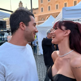 Andrea Delogu, il suo cuore batte per Alessandro Marziali: primo selfie di coppia