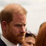 Harry in Uk senza Meghan e figli, Re Carlo 'spazientito' per cambi idea su alloggio