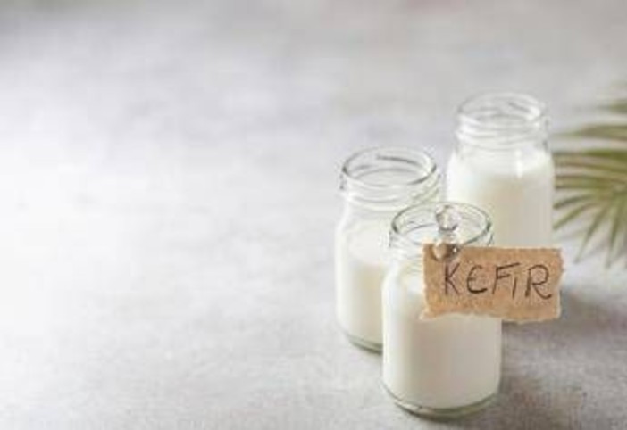 Kefir superfood o moda del momento? Bassetti: "Ecco cosa dice davvero la scienza"