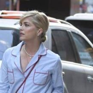 Selma Blair arrestata per aggressione e rilasciata su cauzione: "Aveva battuto la testa"