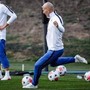 Koné esalta Zidane: "Non ha perso nulla della sua tecnica, ha ancora il tocco di palla" Koné esalta Zidane: "Non ha perso nulla della sua tecnica, ha ancora il tocco di palla"